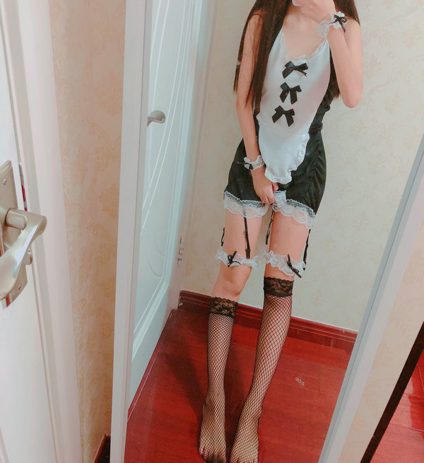 萝莉一只小樱爱 – 性感女仆 / 38P-279MB / 唯美杂图-绅士图