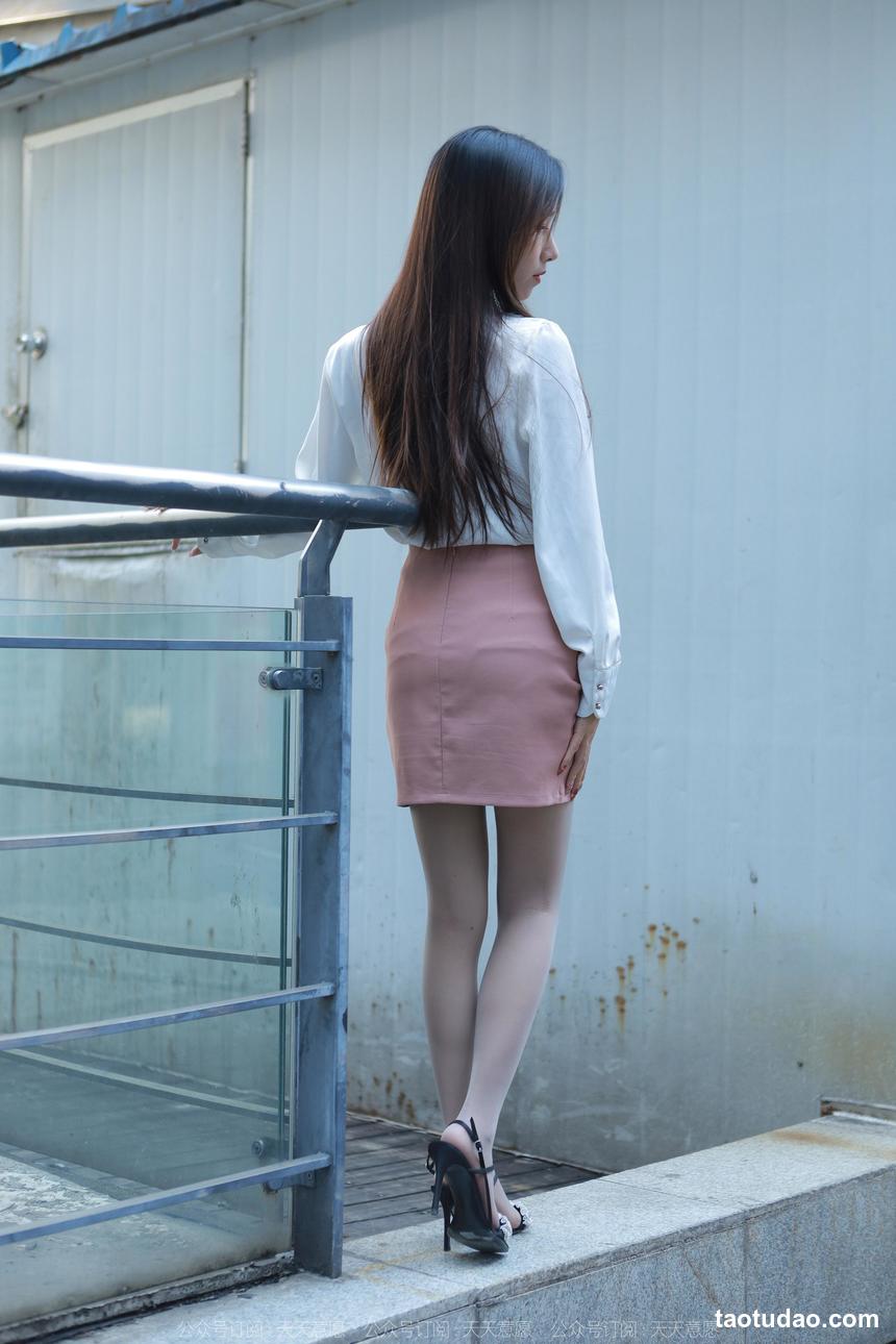 图片[2]-[IESS异思趣向] 2022.10.27 丝享家 1250 美子《街角的爱人》[88P-94.1M]-绅士图