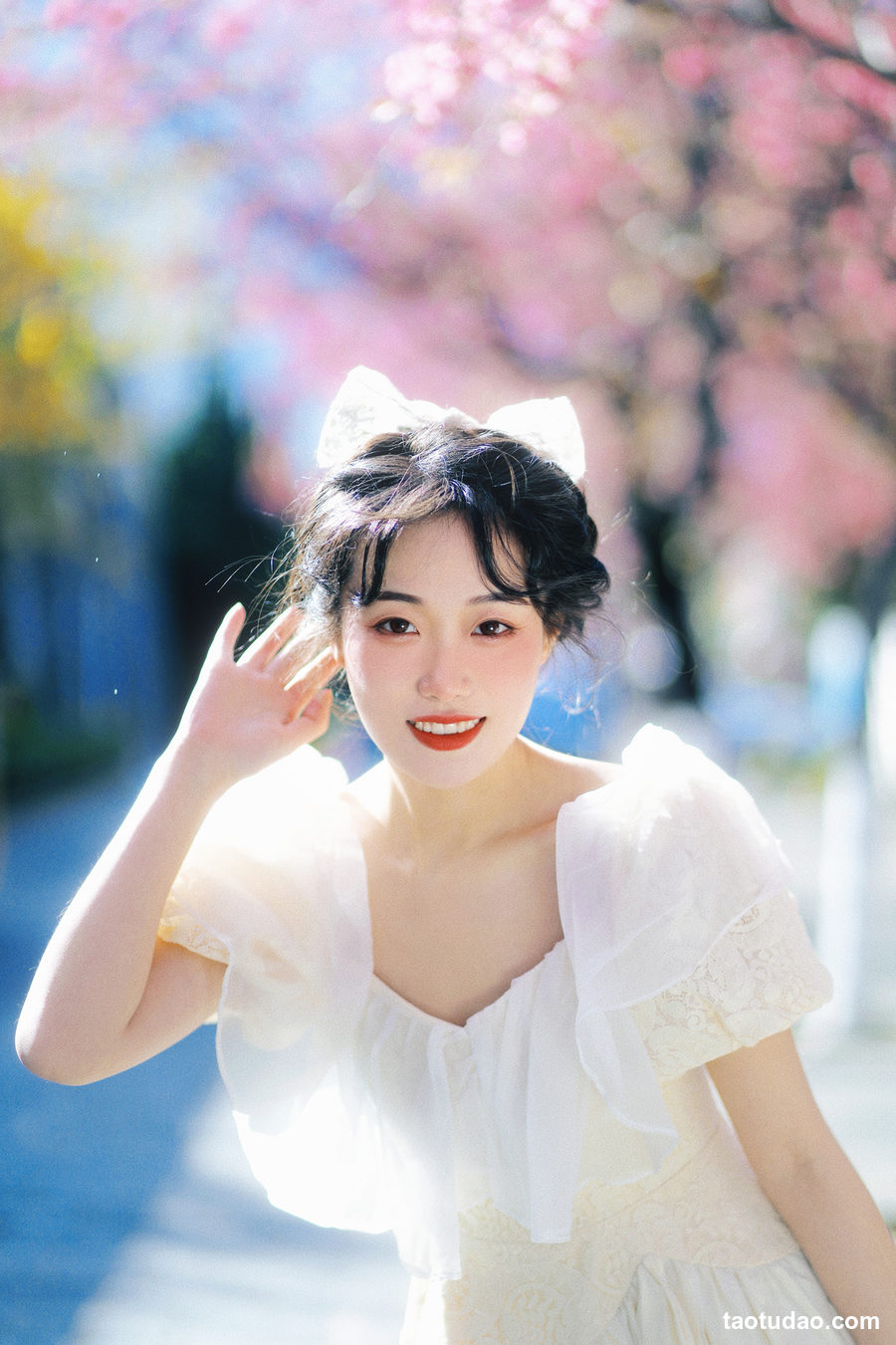 图片[4]-[YITUYU艺图语]2023.04.19 冬樱花下 迟白 [22+1P／254MB]-绅士图