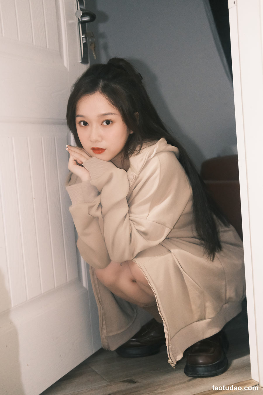 图片[2]-[YITUYU艺图语]2023.02.16 居家记录 戈曼妮Nini[28+1P／399MB]-绅士图