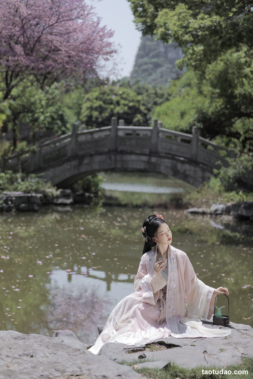 图片[2]-[YITUYU艺图语]2022.06.03 清平事 一只阿梦崽[41+1P／324MB]-绅士图