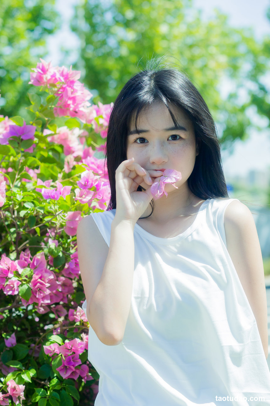 图片[2]-[YITUYU艺图语]2022.09.30 街心三角梅 小怡妹妹cute[33+1P／362MB]-绅士图