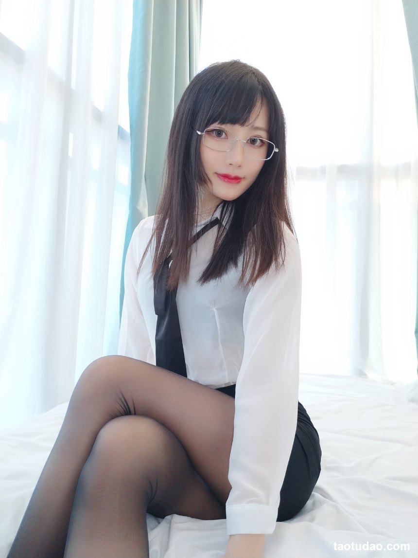 图片[4]-木之本果 – 自撮りVol.13 秘書さんは退勤後です。 [108P+4V-523MB]-绅士图