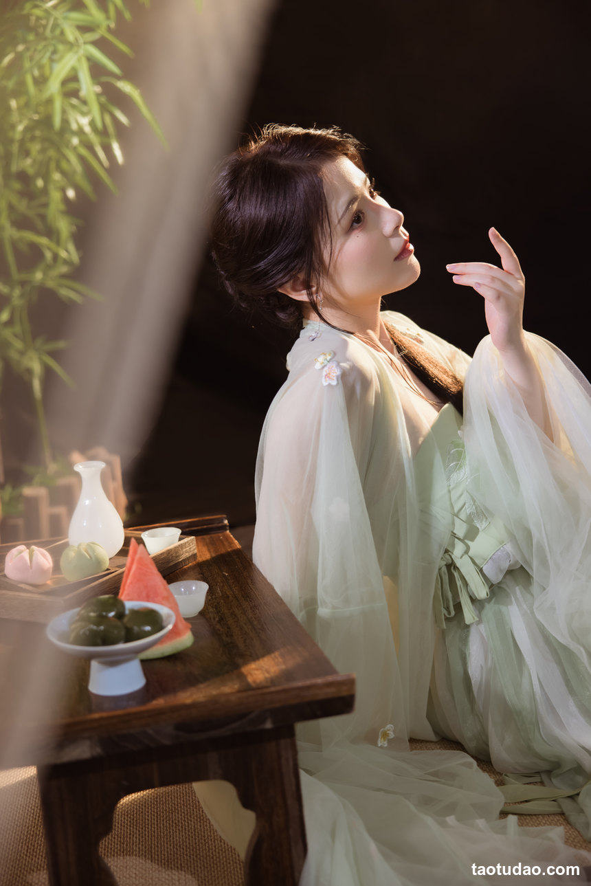 图片[2]-[YITUYU艺图语]2022.08.05 夏日庭院 公子不坏__[21+1P／310MB]-绅士图