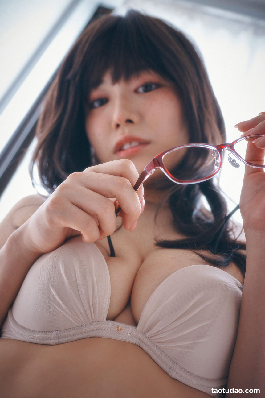 图片[2]-東雲うみ×キミイロ×ライバー写真集「2.5次元グラビア 3」-绅士图