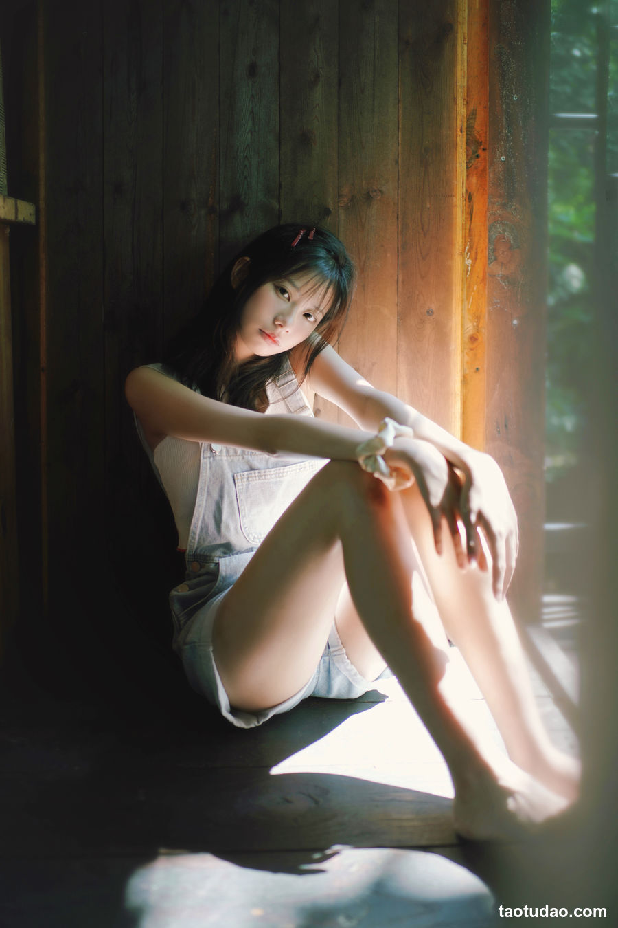 图片[2]-[YITUYU艺图语]2023.02.05 小木屋里的青春 歪歪[21+1P／170MB]-绅士图