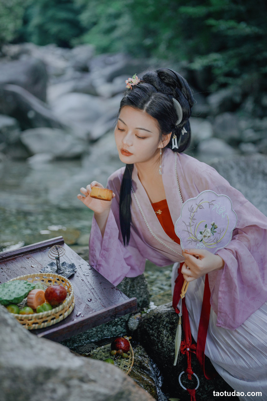 图片[4]-[YITUYU艺图语]2022.10.13 窈窕人家颜似玉 椰子[29+1P／372MB]-绅士图