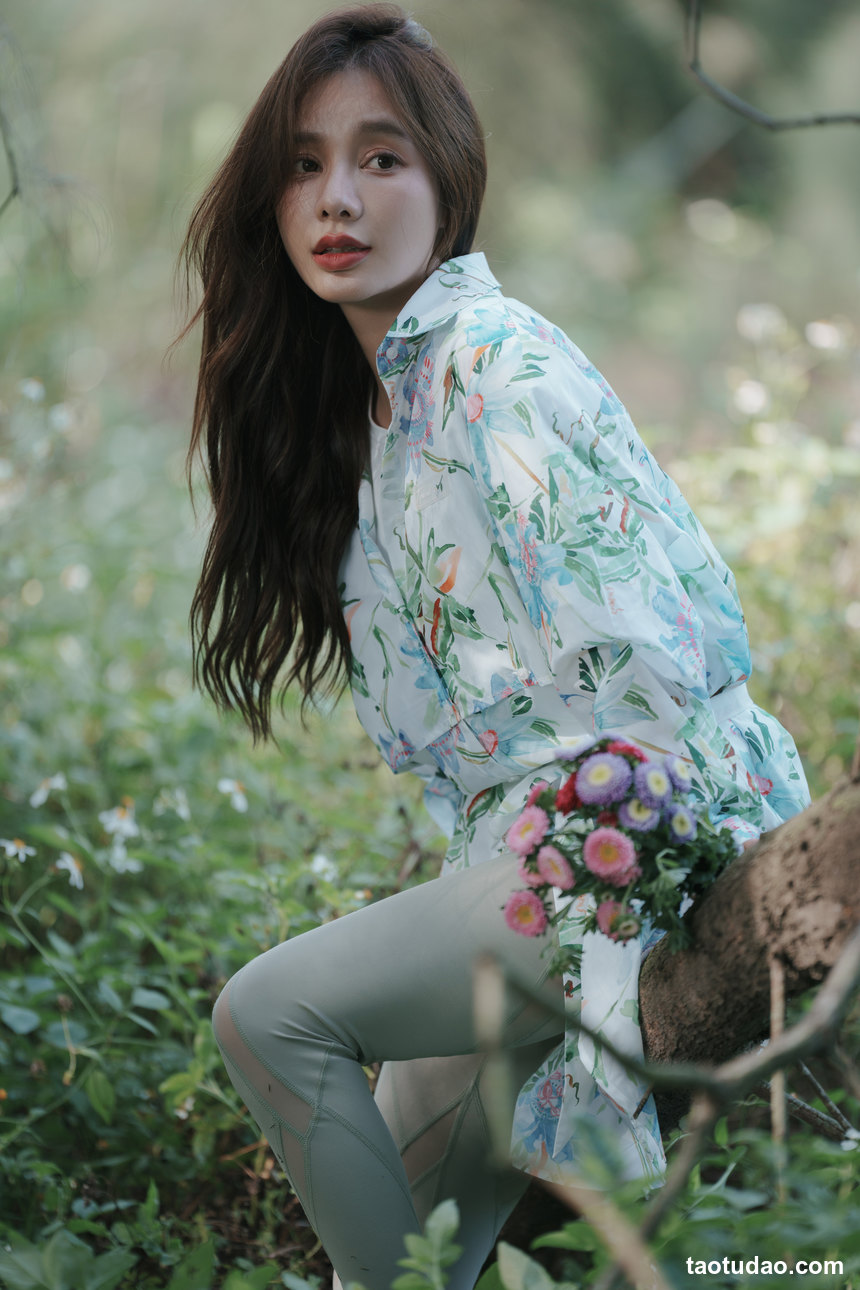 图片[4]-[YITUYU艺图语]2022.08.11 氧气女孩的盛夏密林 姝雯同学[52+1P／438MB]-绅士图