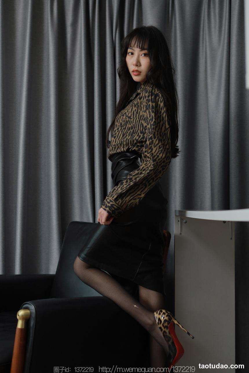 图片[4]-[IESS异思趣向] 2023.07.13 丝享家 1479 团团《黄金豹纹》[81P-86.9M]-绅士图