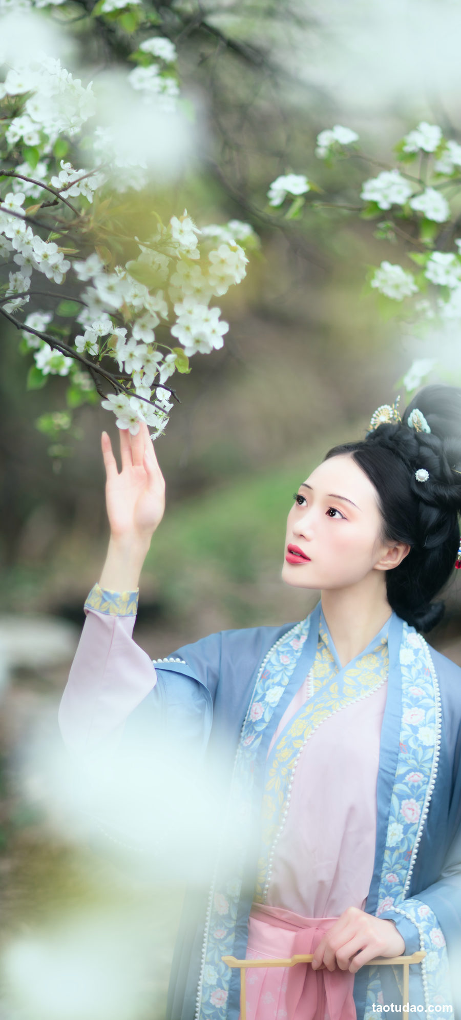 图片[3]-[YITUYU艺图语]2023.04.11 春深处 薇薇 [42+1P／778MB]-绅士图