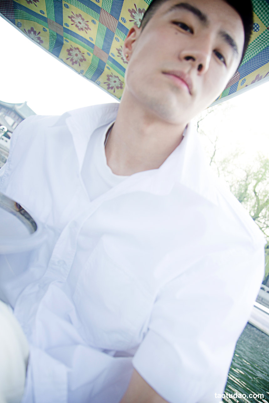 图片[2]-[YITUYU艺图语]2022.10.03 夏日少年 吴博威[27+1P／459MB]-绅士图