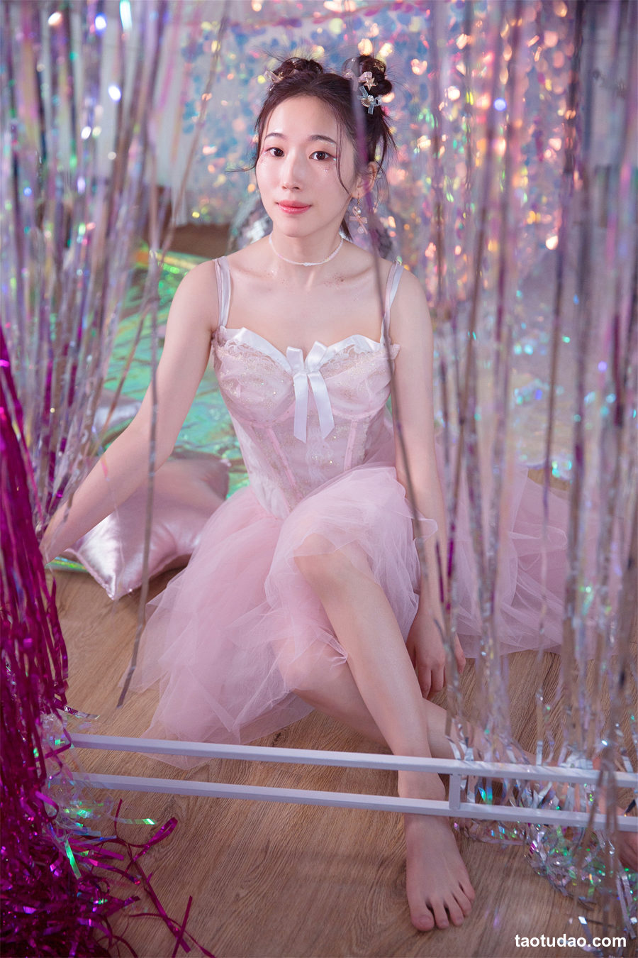 图片[2]-[YALAYI雅拉伊]2023.11.02 NO.1086 秀丽迷人[36+1P／232MB]-绅士图