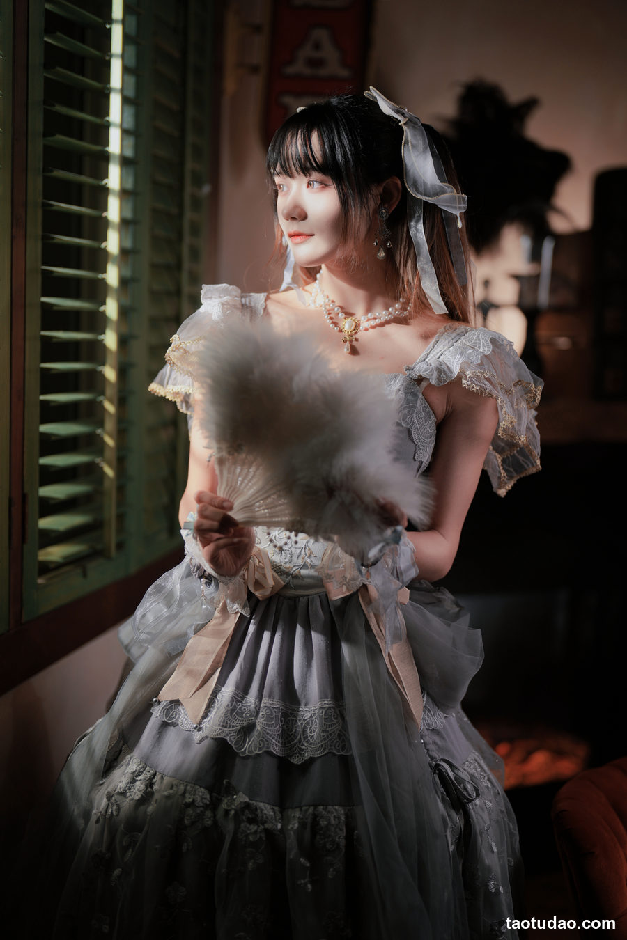 图片[2]-兔子Zzz不吃胡萝卜 – NO.135 灰月之海 [28P-268MB]-绅士图