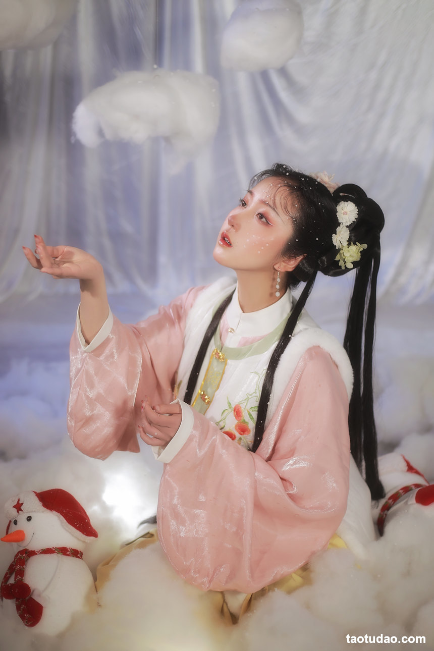 图片[2]-[YITUYU艺图语]2022.06.20 四月清和雨乍晴 我是金儿呀[28+1P／170MB]-绅士图