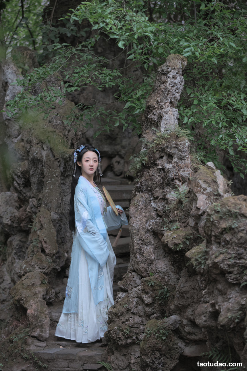 图片[4]-[YITUYU艺图语]2022.05.24 罨中画 LTY妤[23+1P／316MB]-绅士图