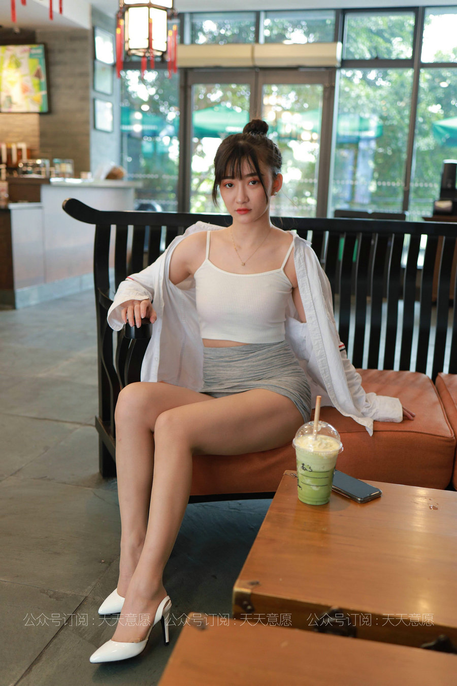 IESS异思趣向 - 模特：秋秋《性感包臀裙》/ 76P-72MB / 机构-艺库