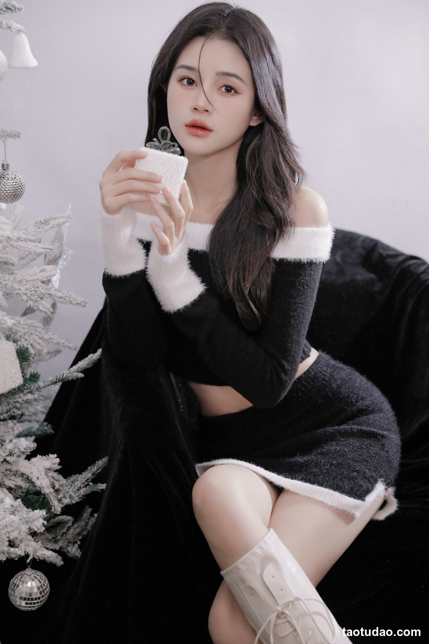 图片[2]-[YITUYU艺图语]2022.12.11 圣诞少女 馨瑶XINYAO[24+1P／301MB]-绅士图