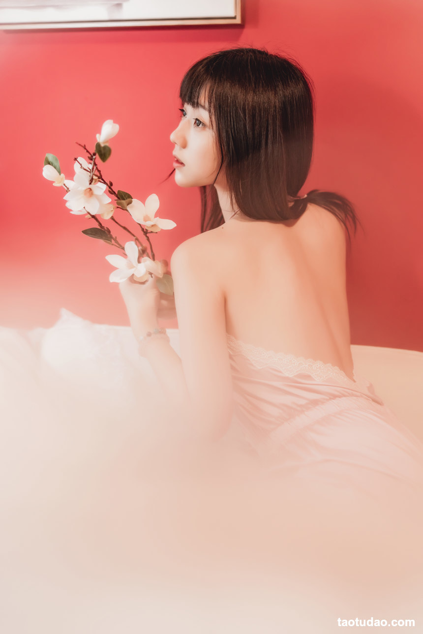 图片[2]-[YITUYU艺图语]2022.08.26 赤色的想念 镜酱_[20+1P／422MB]-绅士图