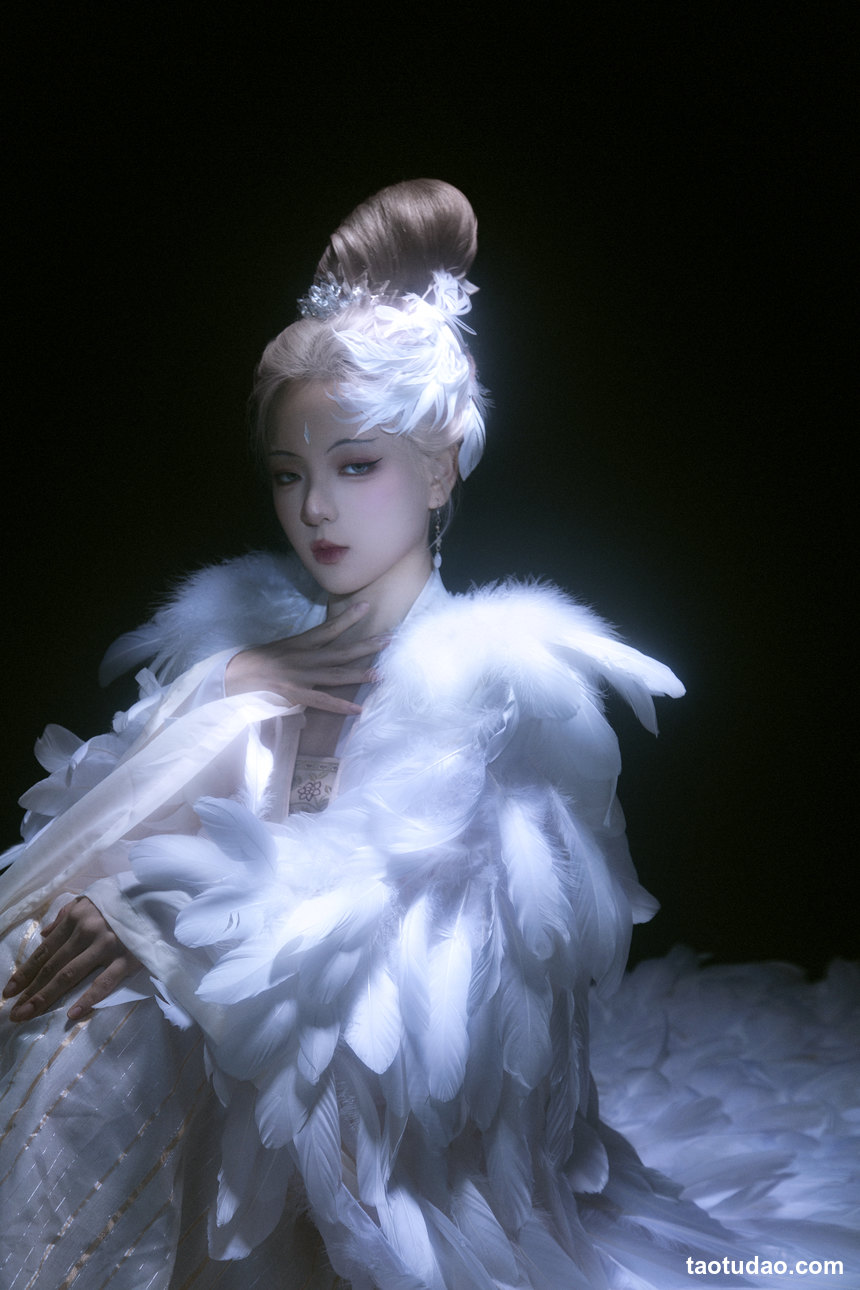 图片[2]-[YITUYU艺图语]2023.01.01 神女无梦 可乙瘦[22+1P／370MB]-绅士图