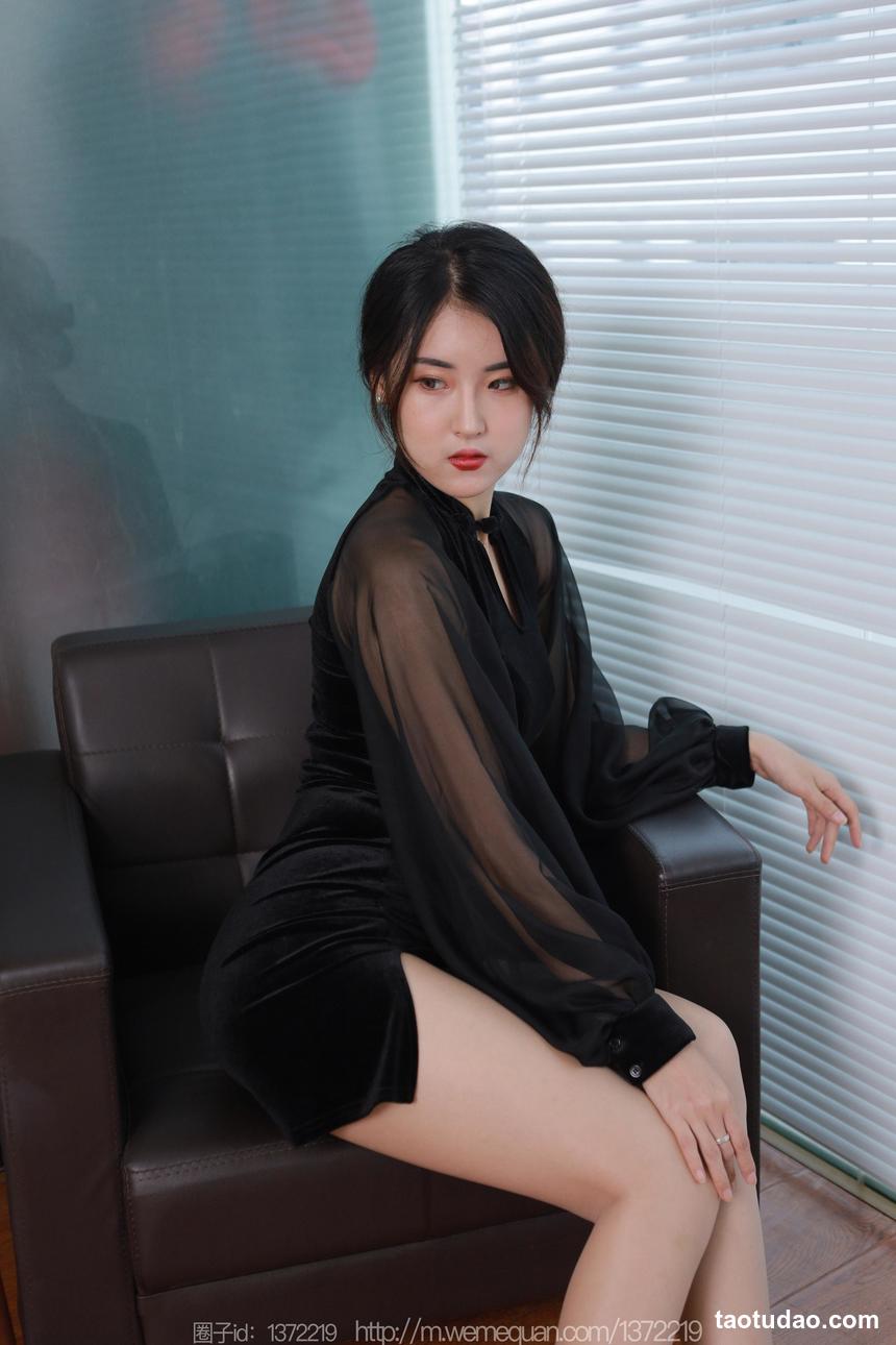 图片[4]-[IESS异思趣向] 2022.12.15 丝享家 1299 小宝《黑色旗袍白纸扇》[86P-86.7M]-绅士图