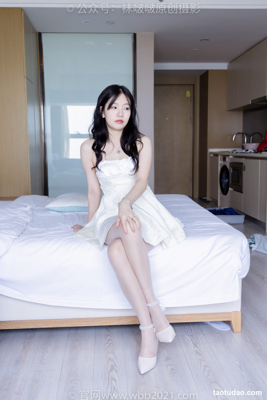 图片[4]-[BoBoSocks袜啵啵]NO.367 小甜豆-高跟鞋、油亮白丝、丝袜踩奶油蛋糕[145P+1V／6.66GB]-绅士图