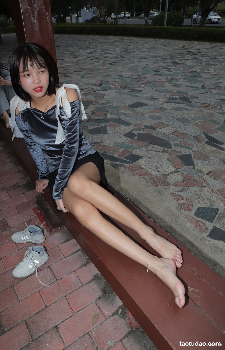 图片[2]-Pary摄影 NO.028 新模极品女神丽丽首发.长廊展示38码美脚[105P／404MB]-绅士图