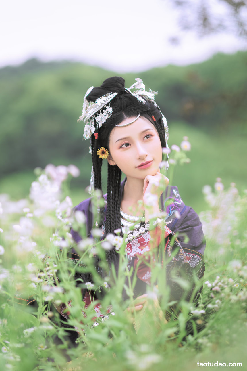 图片[2]-[YITUYU艺图语]2022.08.23 苗疆少女 眸小妖[41P／357MB]-绅士图