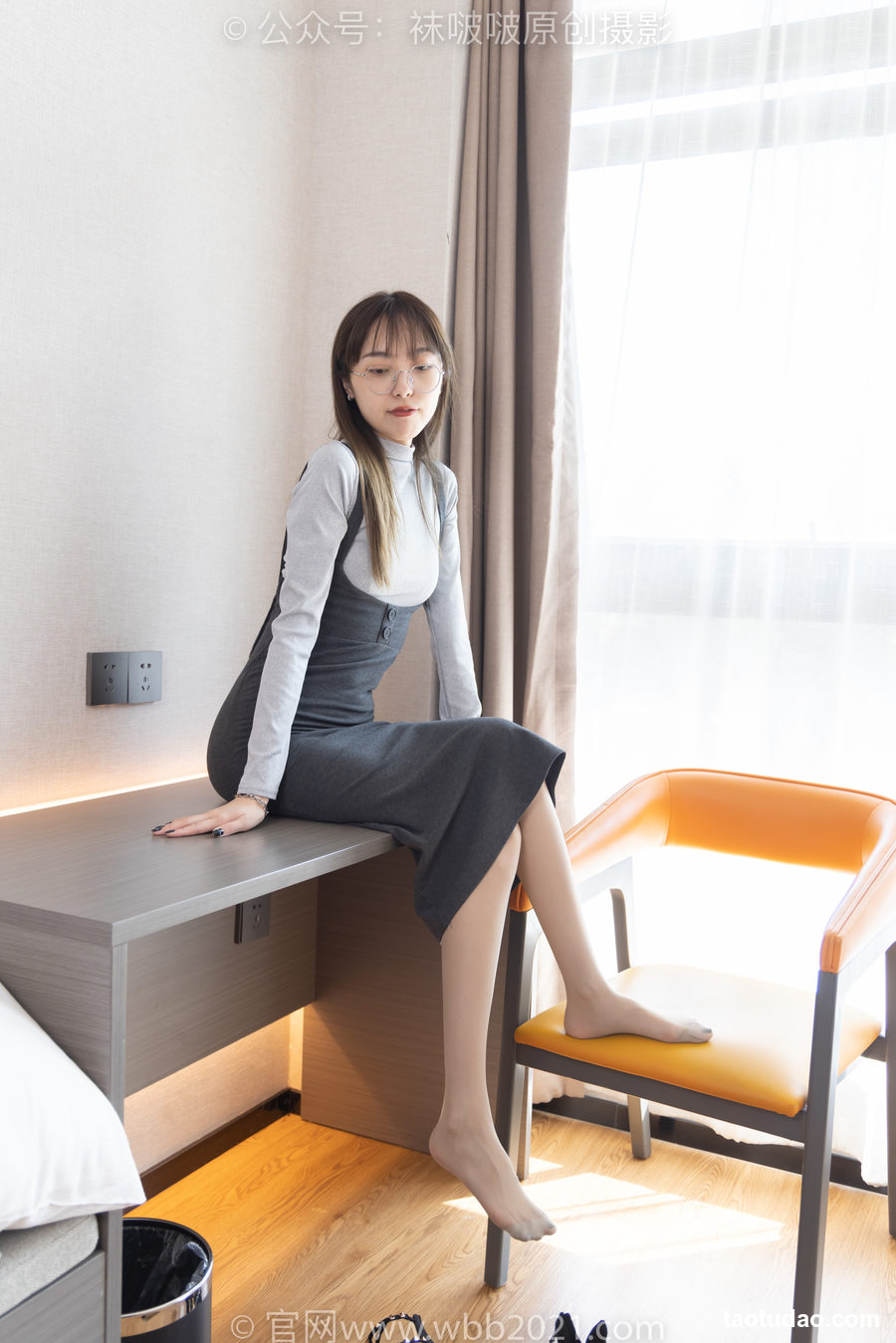 图片[4]-[BoBoSocks袜啵啵]NO.309 稚予-两双高跟鞋、灰丝、白丝、裸足、踩奶油蛋糕剧情[180P+2V／7.10GB]-绅士图