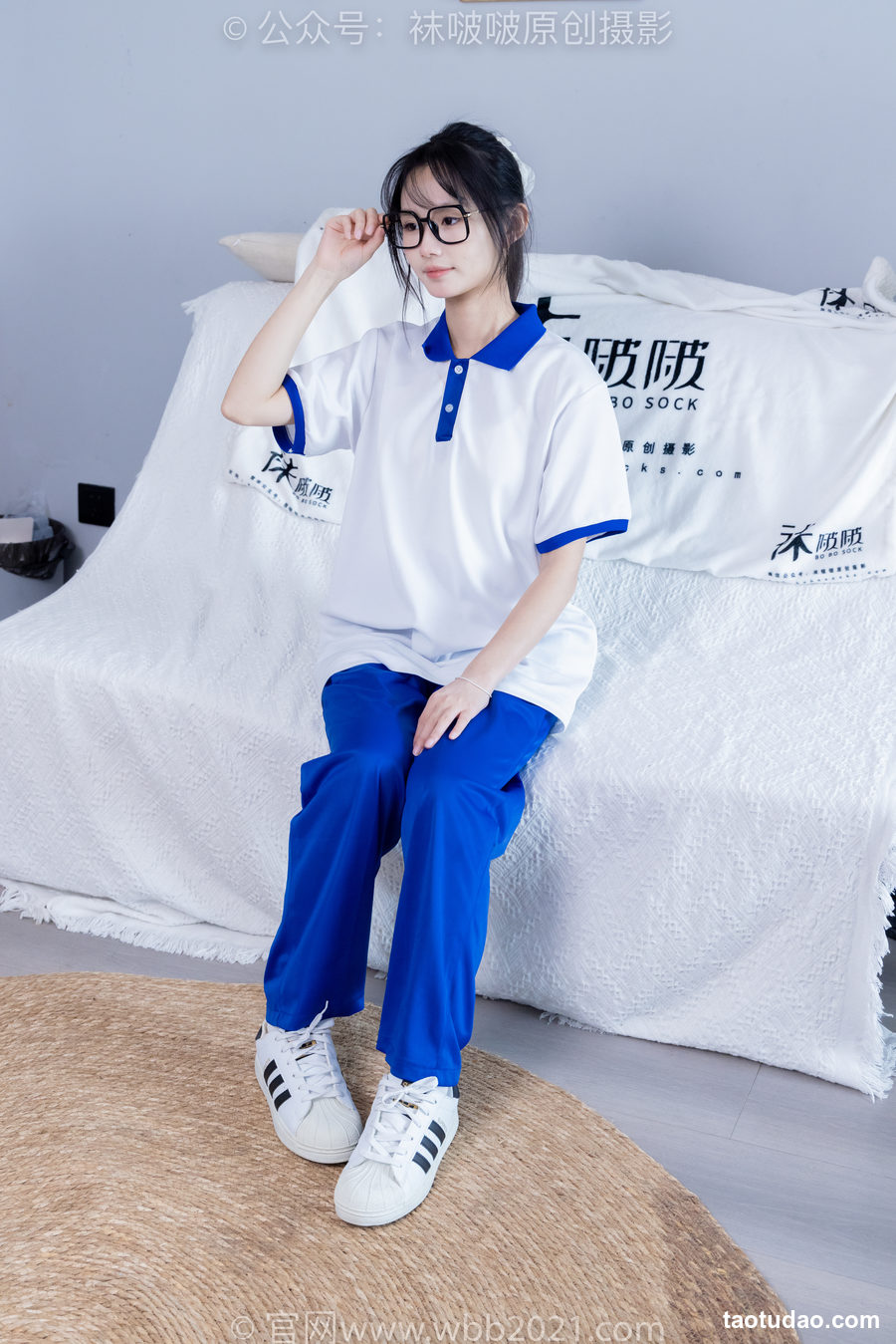 图片[2]-[BoBoSocks袜啵啵]NO.351 甜甜圈-板鞋、白棉袜、肉丝、校服裤里丝[150P+1V／6.88GB]-绅士图