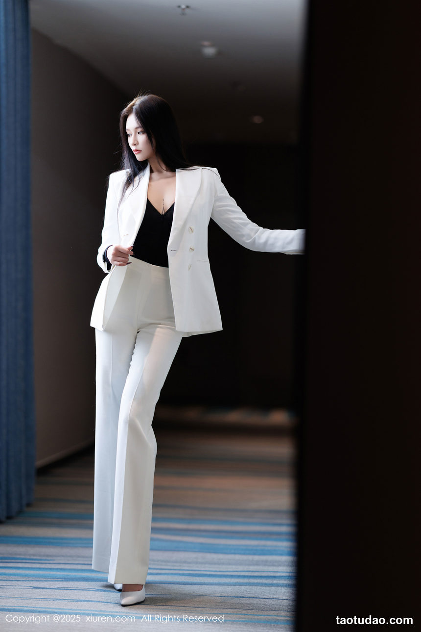 图片[2]-[XiuRen秀人网] 2025.01.14 No.9755 娜比 [91+1P]-绅士图