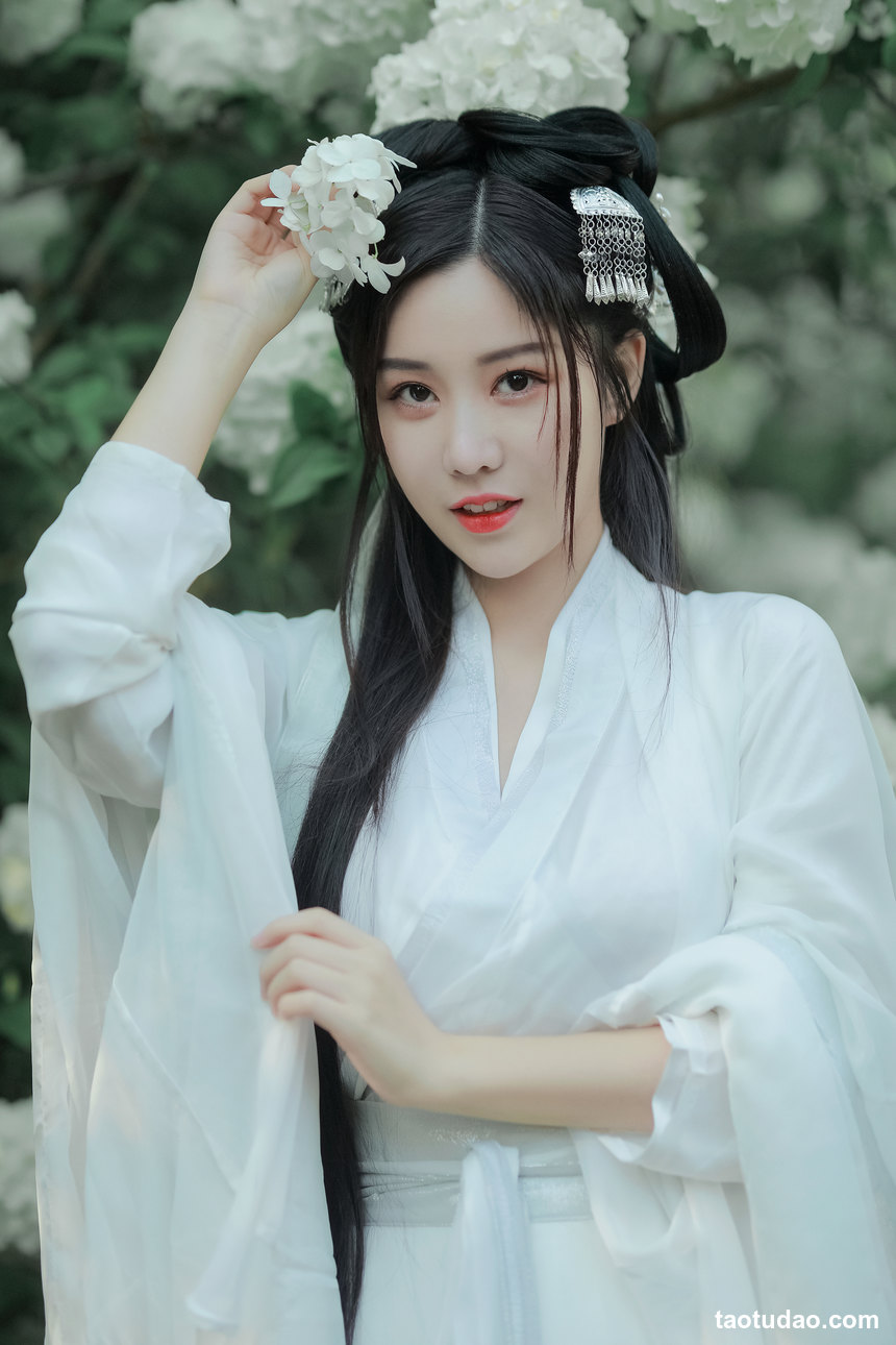 图片[2]-[YITUYU艺图语]2022.05.20 紫荆花开 若希icy[22+1P／424MB]-绅士图