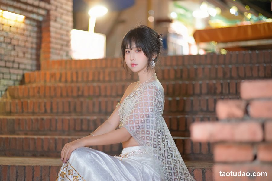 图片[2]-萌芽儿 – NO.34 西双版纳 傣服 银 [17P-112MB]-绅士图