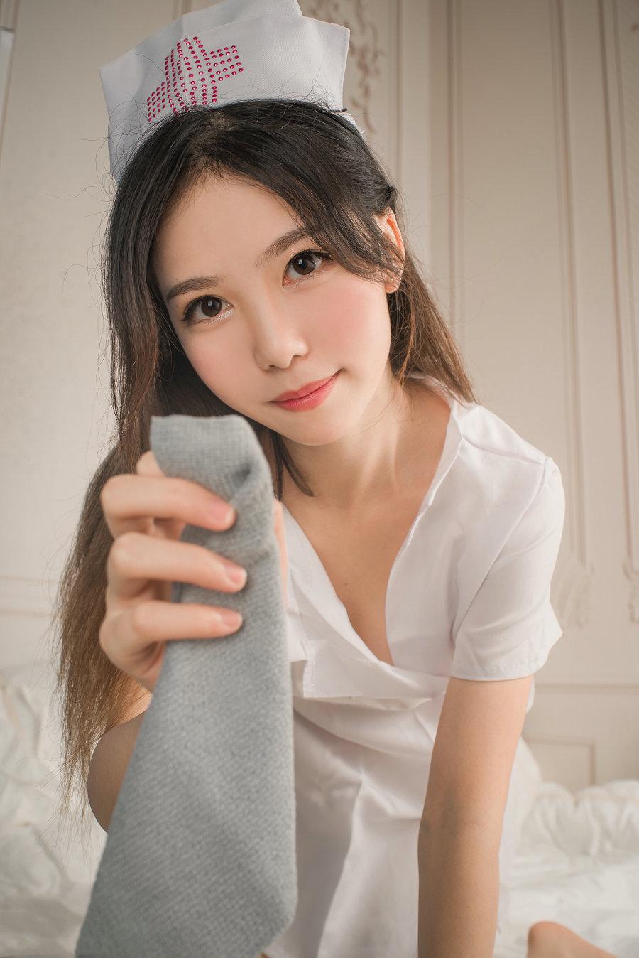 抖娘-利世图集 - 俏皮小护士 / 41P-239MB / cos萌妹-绅士图