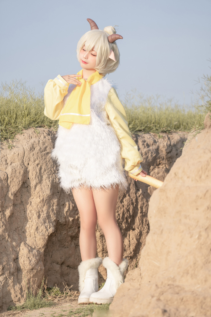 COS:《喜羊羊与灰太狼》懒羊羊COS