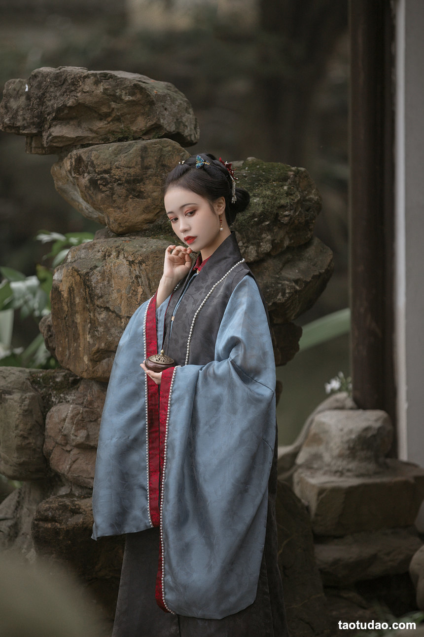 图片[2]-[YITUYU艺图语]2022.03.31 乐闲 梨一依[29+1P／590MB]-绅士图