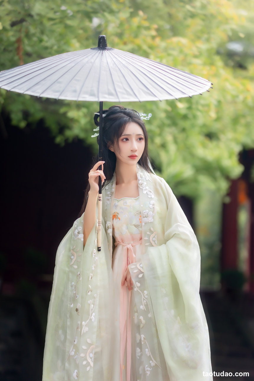 图片[4]-[YITUYU艺图语]2022.11.26 拒霜思 -绮罗生的小苏苏-[32+1P／249MB]-绅士图