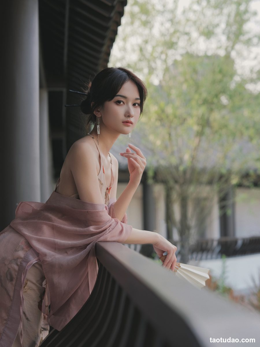 图片[2]-[YITUYU艺图语]2023.04.26 一眼万年 大歪歪哥[46+1P／285MB]-绅士图