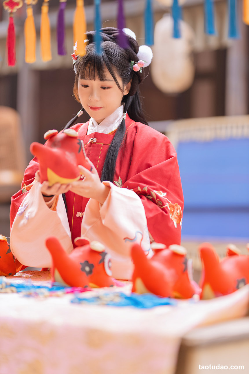 图片[3]-[YITUYU艺图语]2022.10.01 新年快乐 Suky喜欢软绵绵毛茸茸的团子[28+1P／305MB]-绅士图