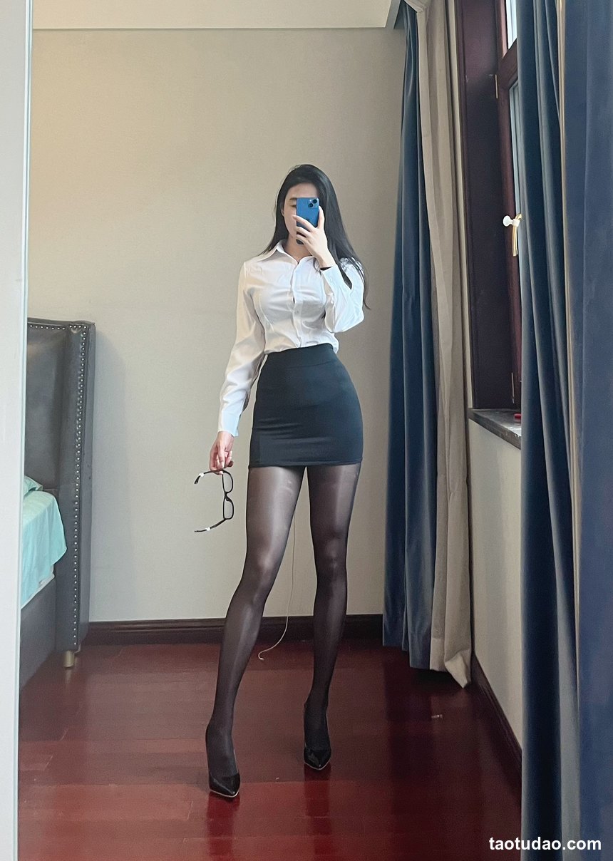 宝儿茹 – NO.01 秘书的秘密 [33P+1V-111MB]-绅士图