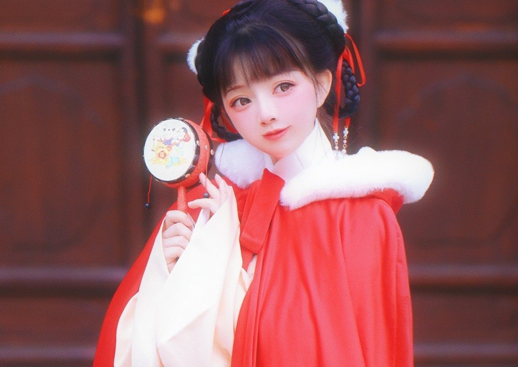 4000万粉国服萝莉王奕萌,又出神级cos,一人饰三角,公子你选谁