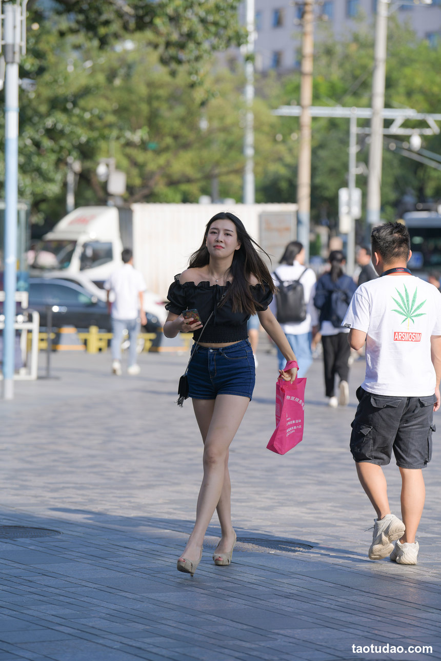 图片[3]-精选街拍作品 NO.0099 美丽动人的热裤小姐姐[37P／45.2MB]-绅士图