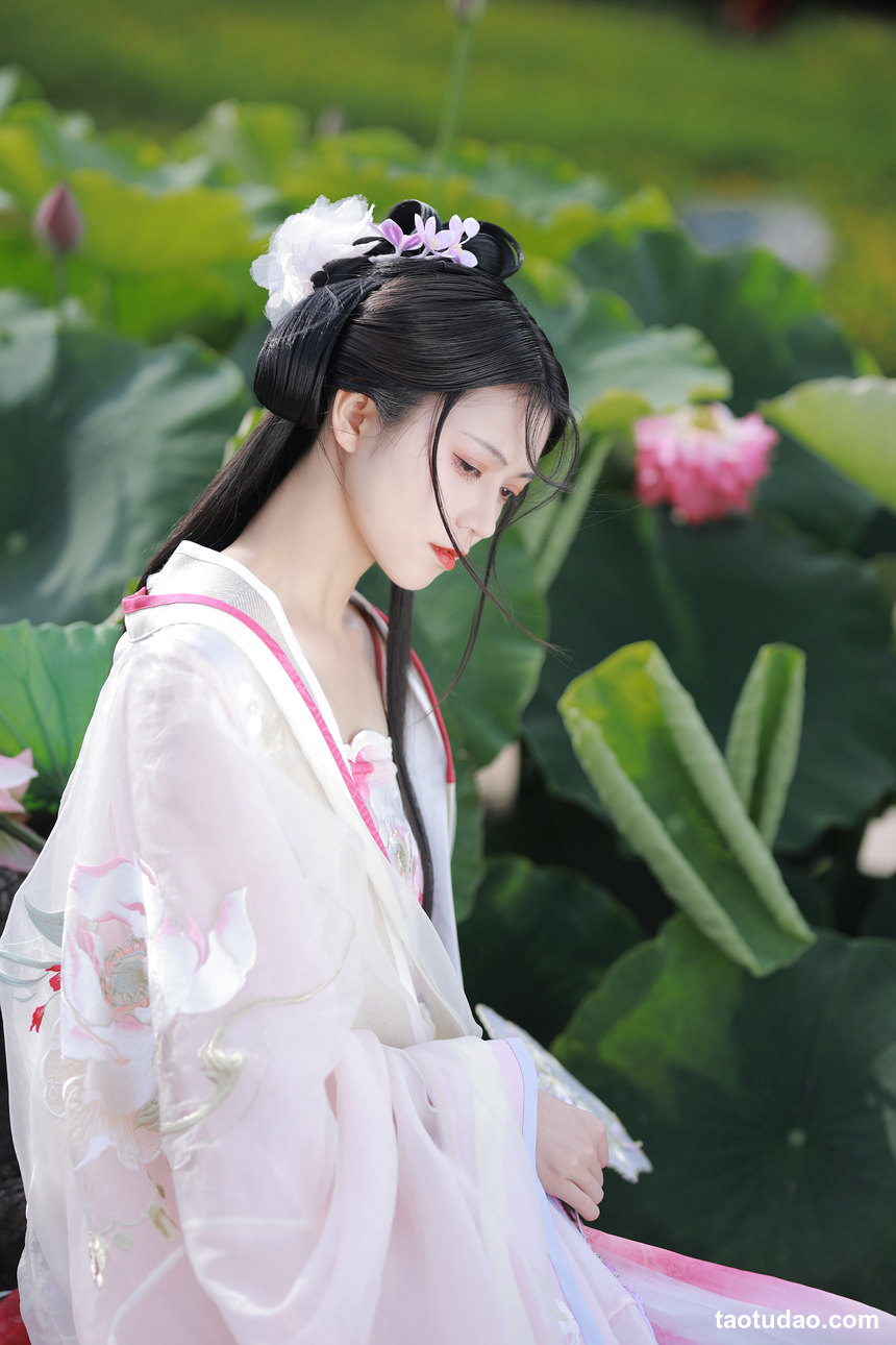 图片[2]-[YITUYU艺图语]2022.08.06 山有扶苏，隰有荷华 吾岁[38+1P／728MB]-绅士图