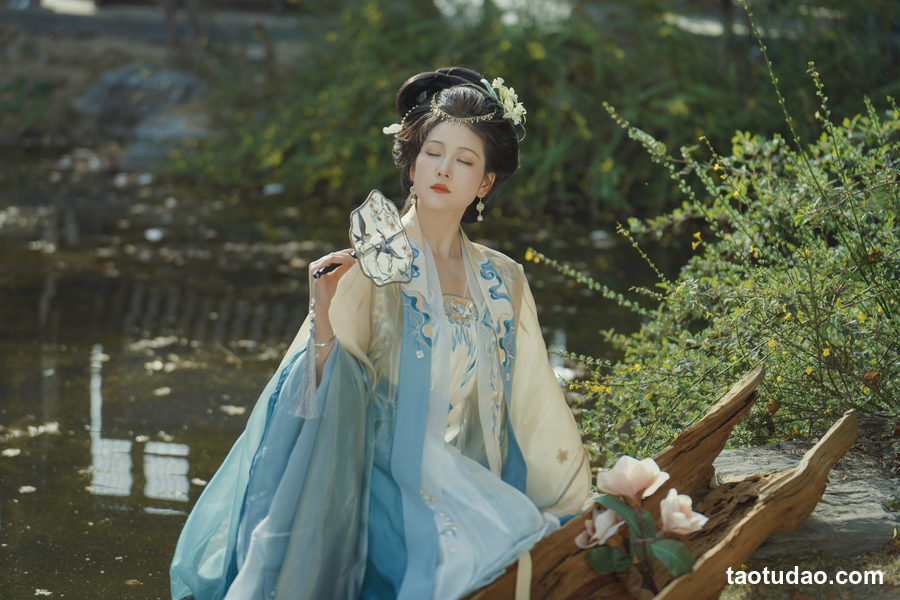 图片[2]-[YITUYU艺图语]2023.05.09 醉美人 七七[21+1P／291MB]-绅士图