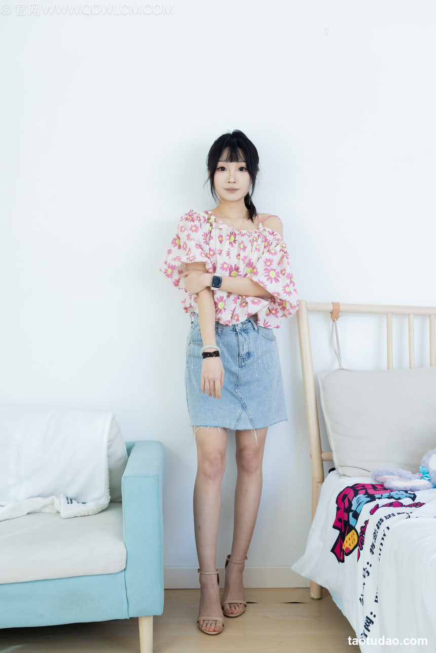 图片[2]-物恋传媒 NO.2240 嘟嘟-三双高跟鞋、薄肉丝（脚尖微加固款）、裸足、视频以超近景特写为主[155P-1V-6.29G]-绅士图