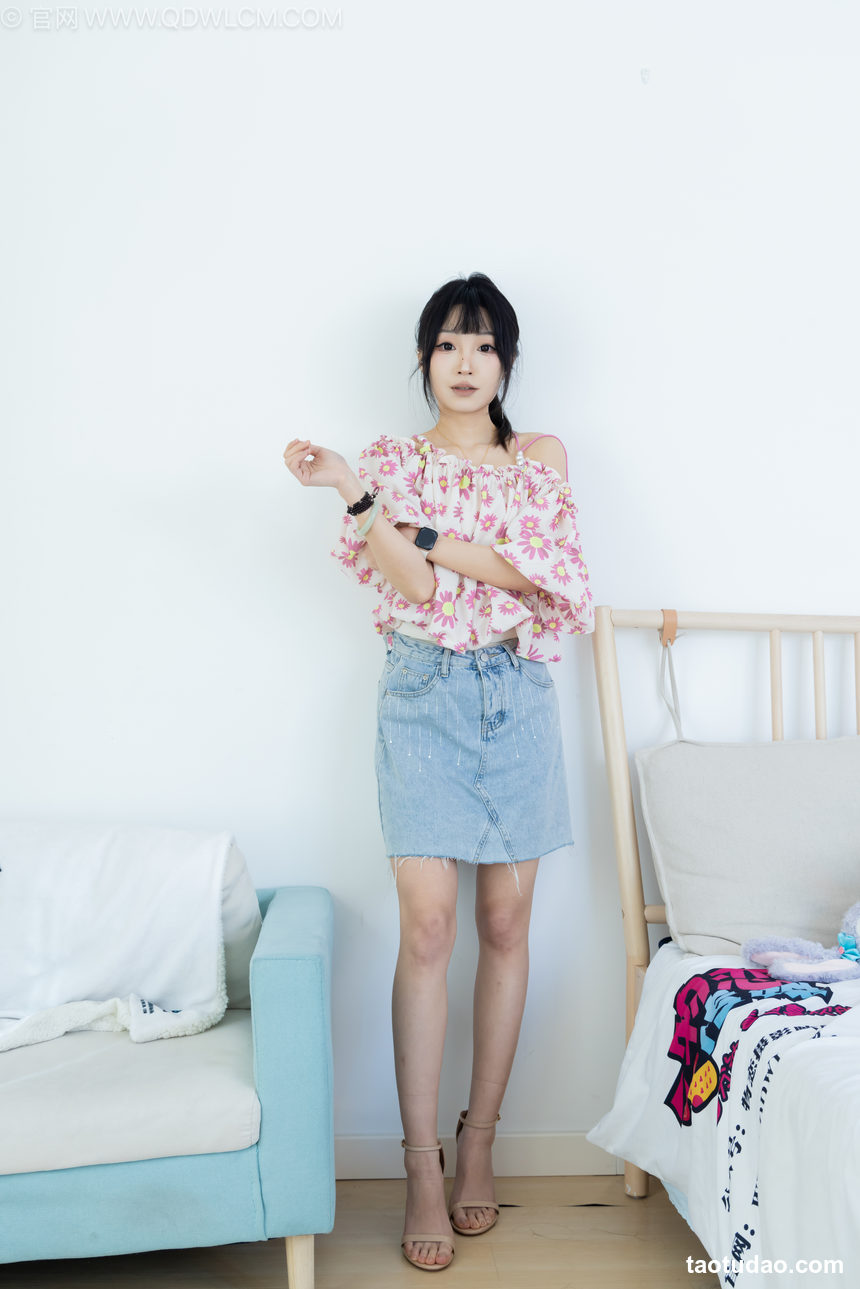 图片[3]-物恋传媒 NO.2240 嘟嘟-三双高跟鞋、薄肉丝（脚尖微加固款）、裸足、视频以超近景特写为主[155P-1V-6.29G]-绅士图