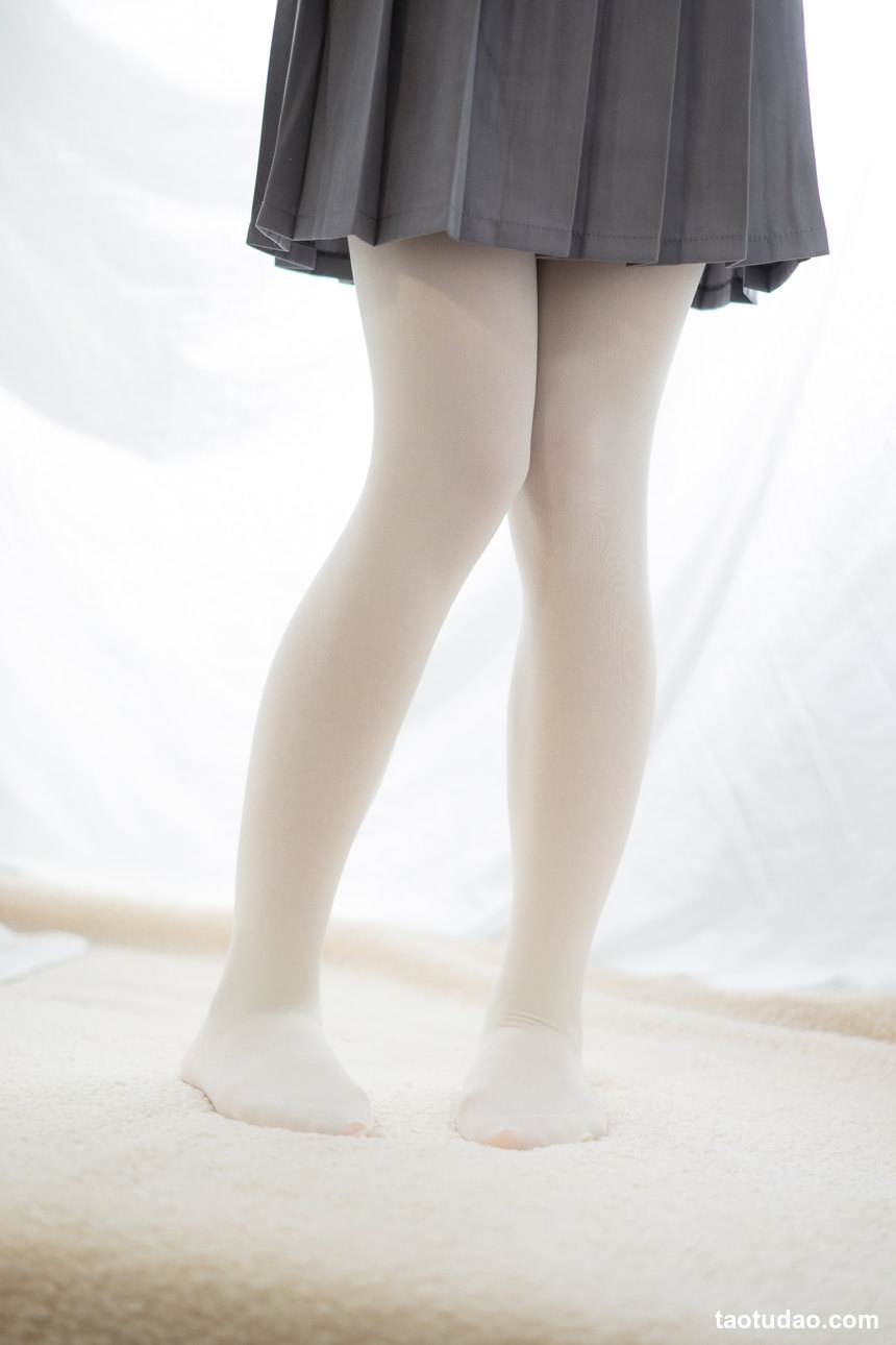 图片[4]-喵写真 VOL.017 眼镜学妹丝足 [104P-736MB]-绅士图