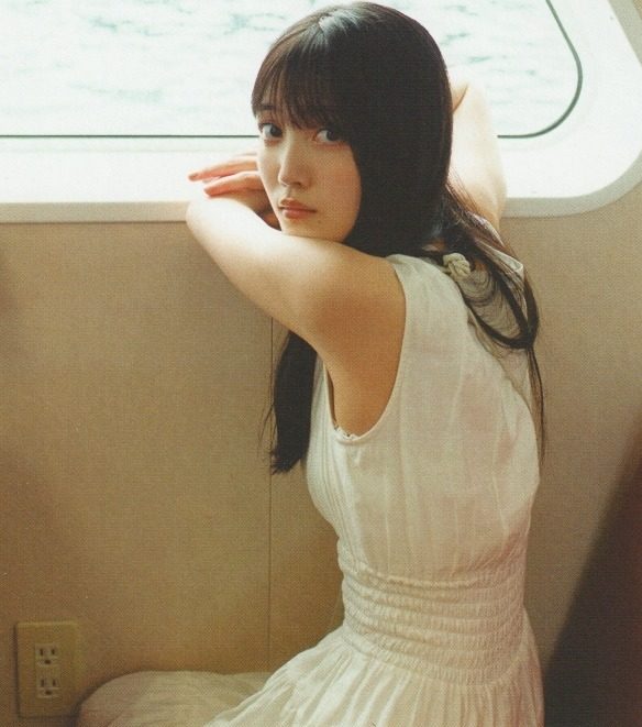 图片[4]-久保史绪里1st写真集「交差点」-绅士图