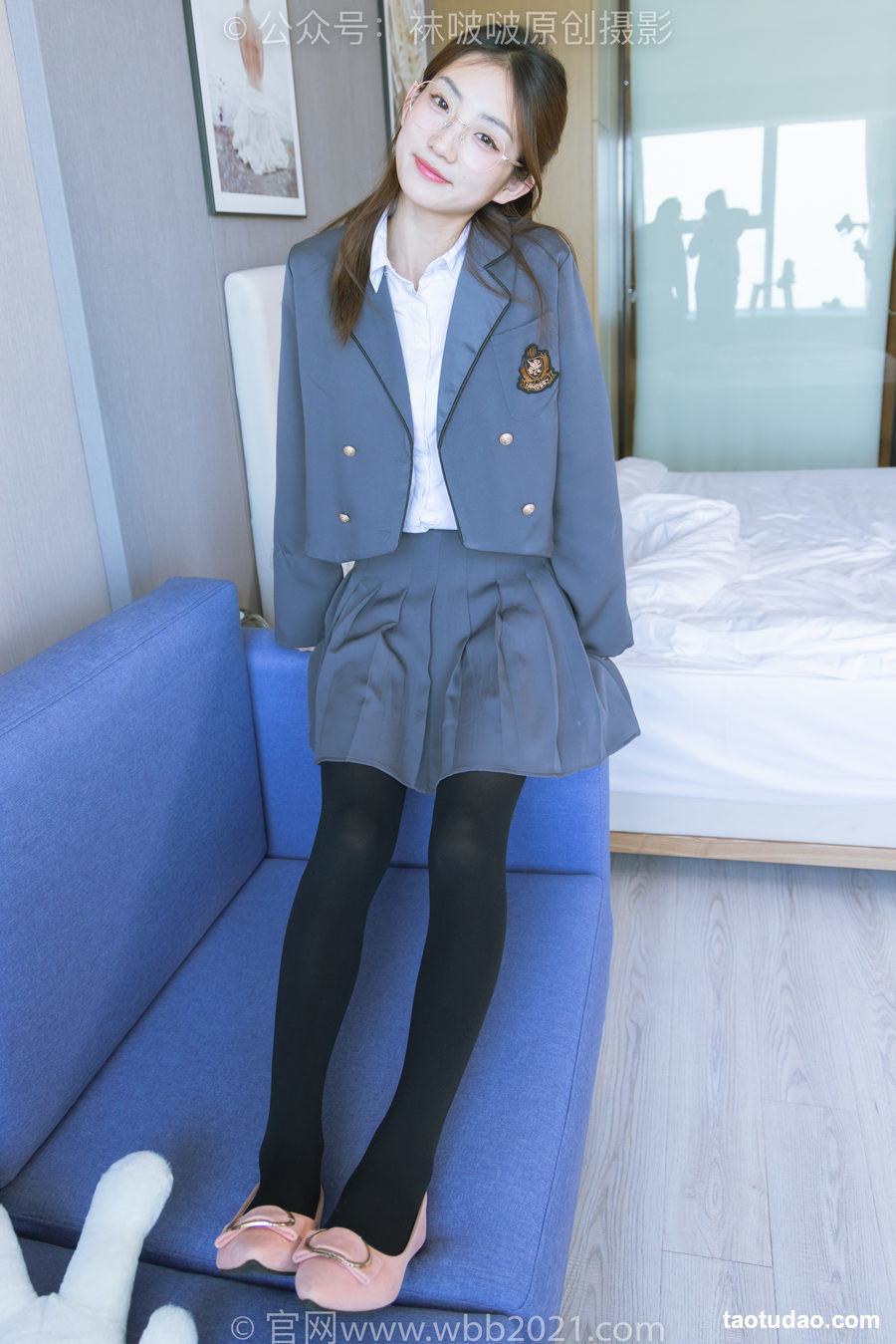 图片[2]-[BoBoSocks袜啵啵]NO.315 小沫-平底鞋、厚黑丝、模特穿鞋及丝袜踩玩偶小熊剧情[140P+1V／6.44GB]-绅士图