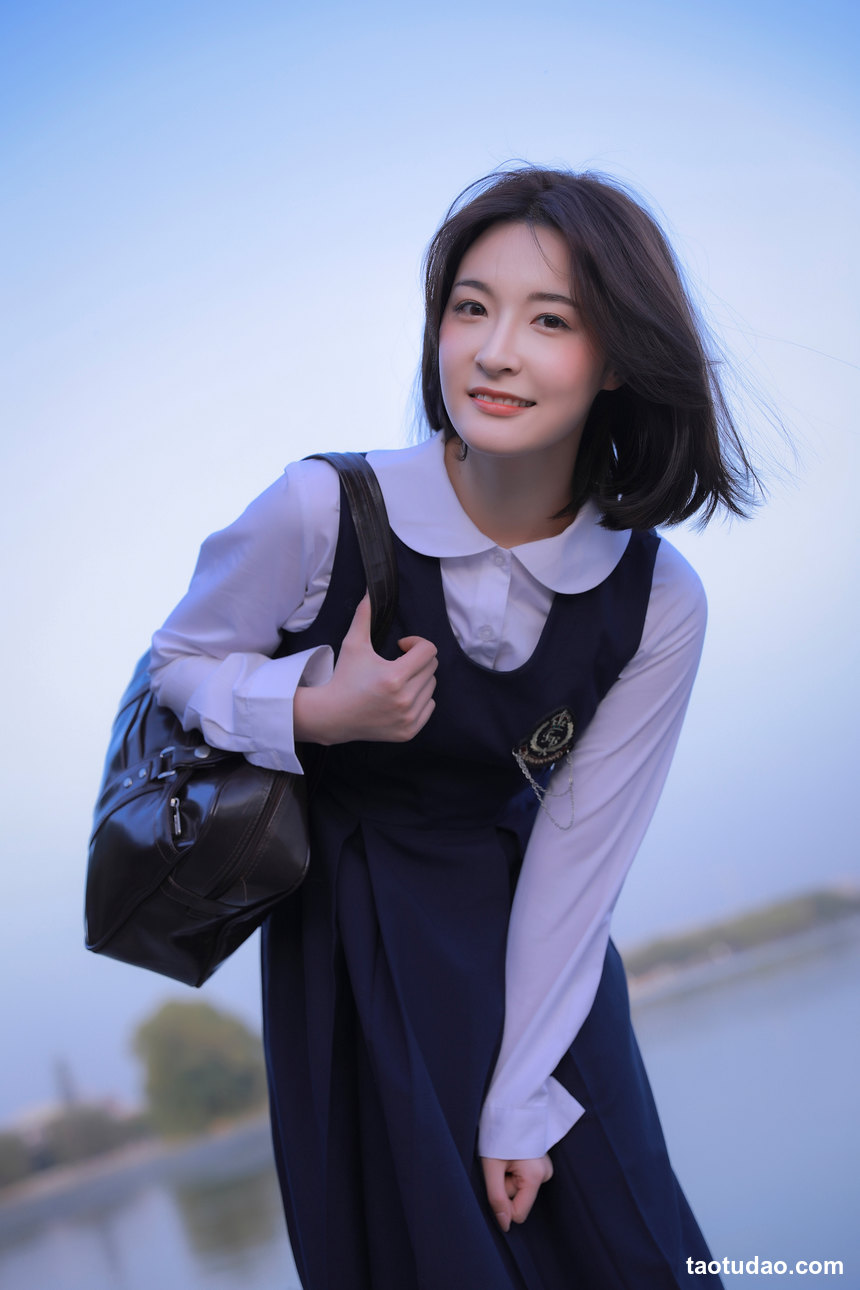 图片[3]-[YITUYU艺图语]2022.06.29 海边JK 君君[19+1P／282MB]-绅士图