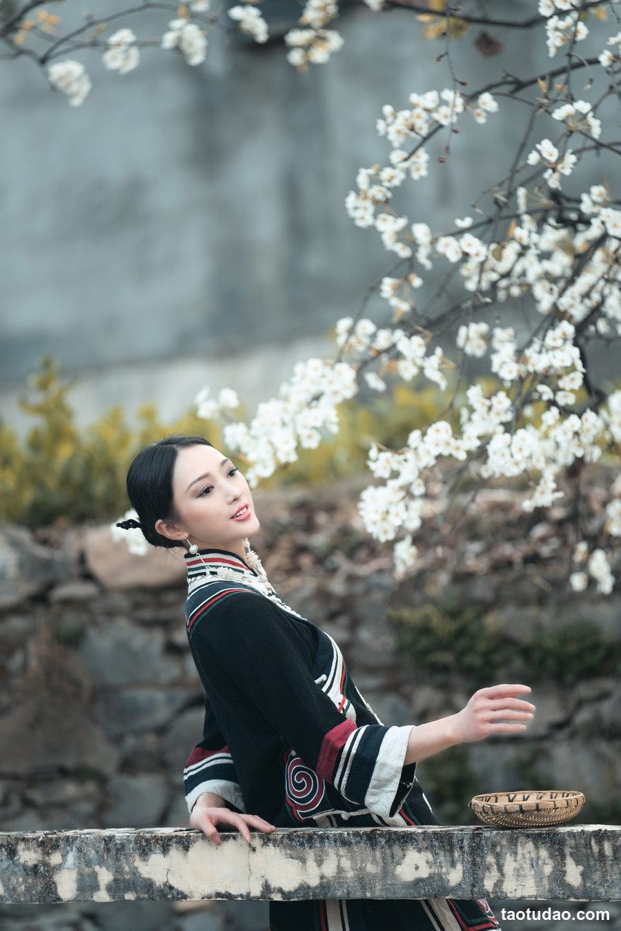 图片[2]-[YITUYU艺图语]2023.05.07 十里春风梨花如雨 薇薇[49+1P／828MB]-绅士图